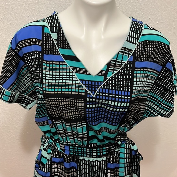 Banana Republic Block Patterned Dress Sz 8 - Picture 3 of 6